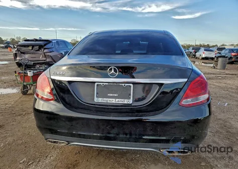 2016 Mercedes-Benz C 300 из США, поврежденный, VIN 55SWF4JB3GU131028